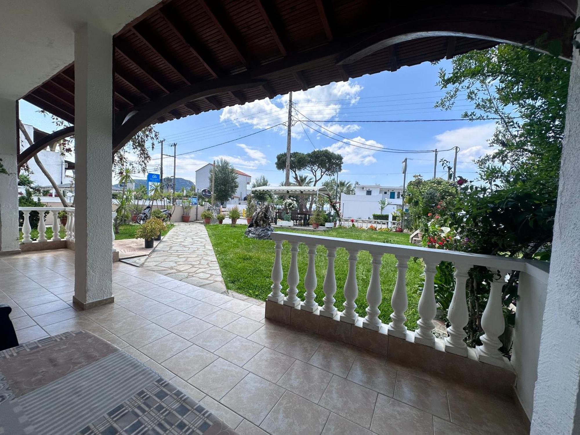 The Flower Apartments Toroni Exterior photo